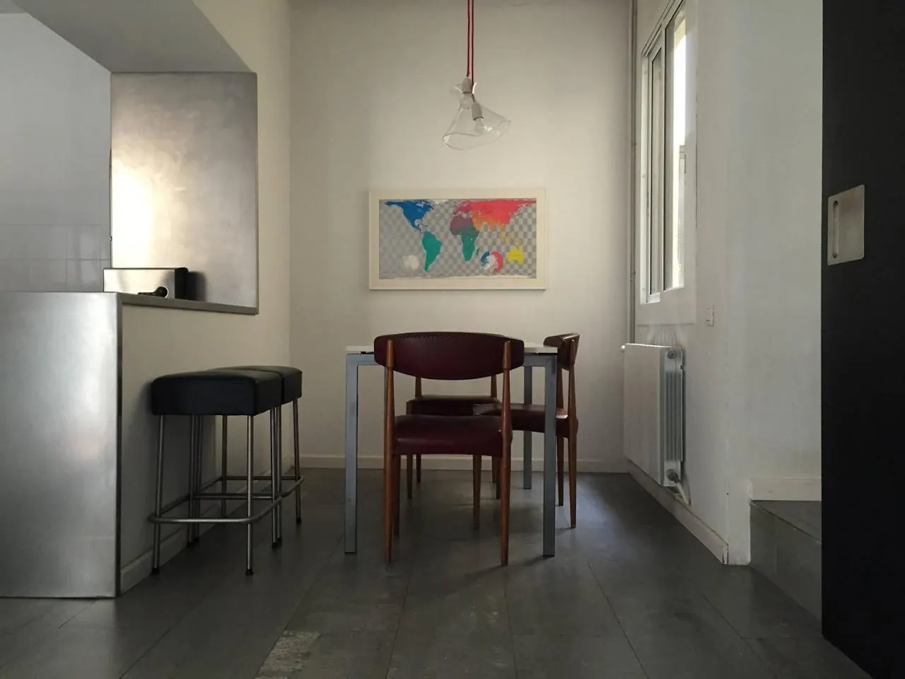 Beautiful & Bright Apartment Near Ramblas Barcelona