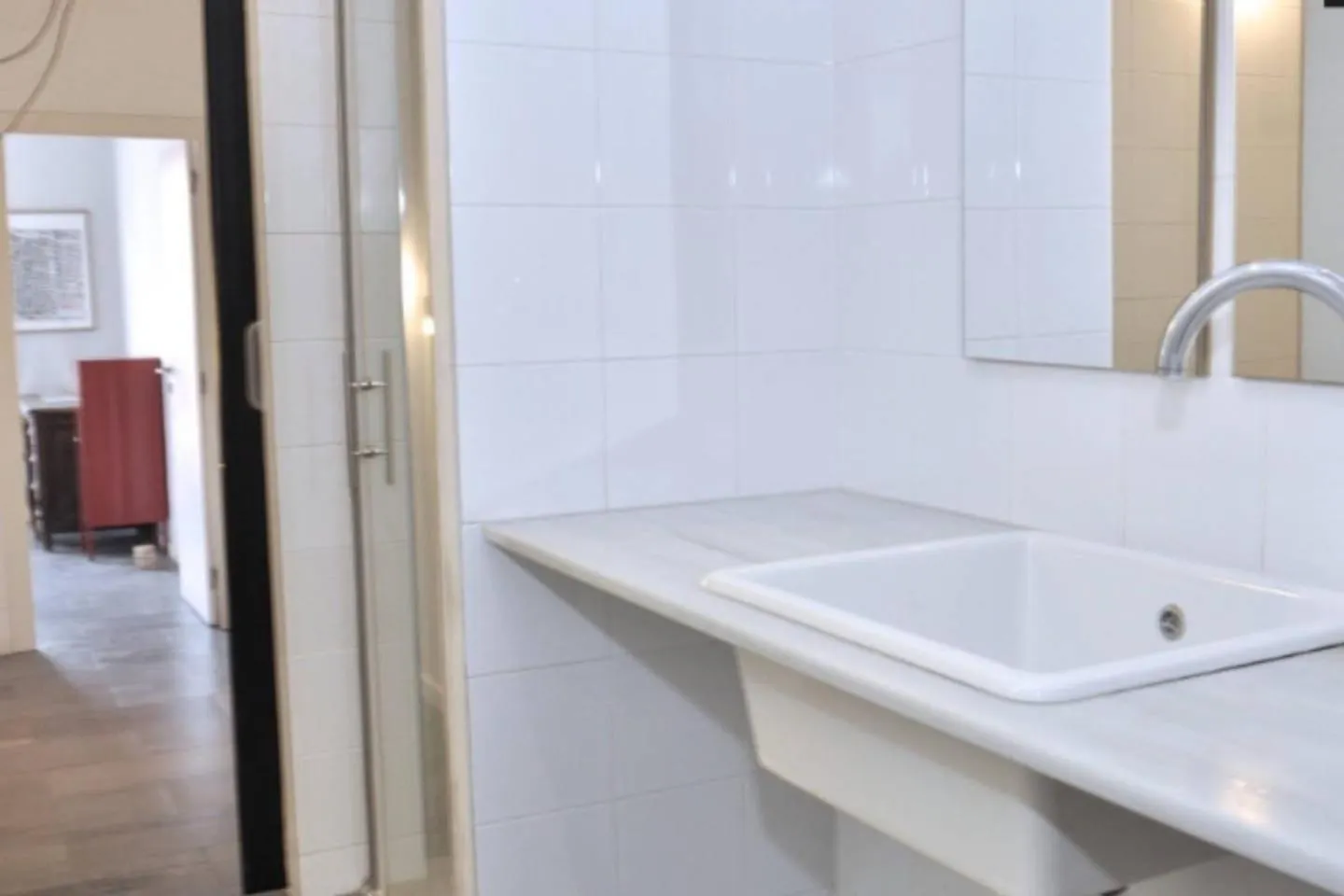 Beautiful & Bright Apartment Near Ramblas Barcelona