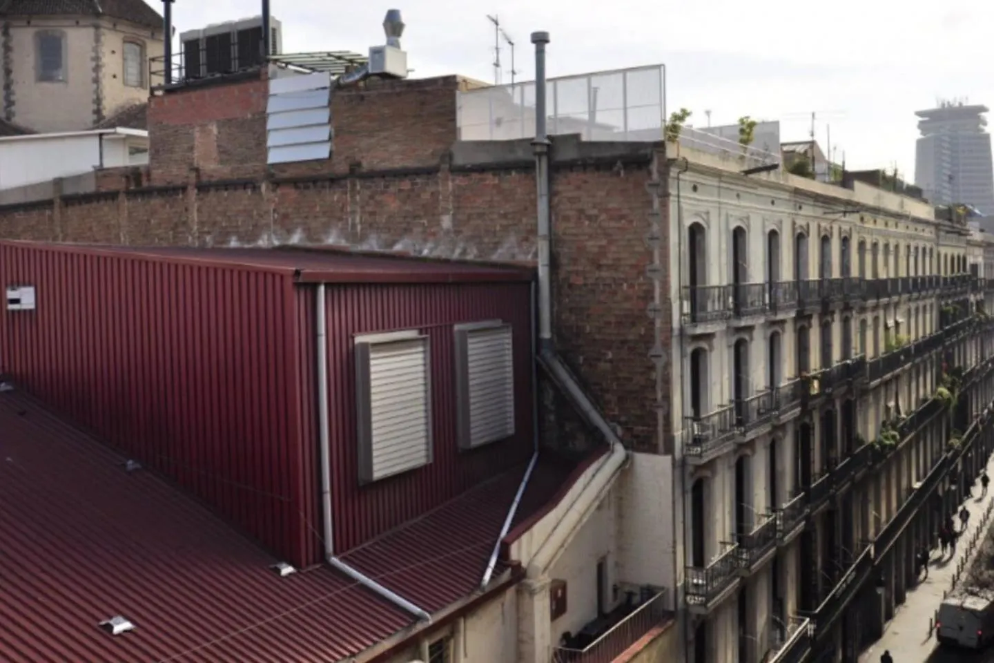 Beautiful & Bright Apartment Near Ramblas Barcelona