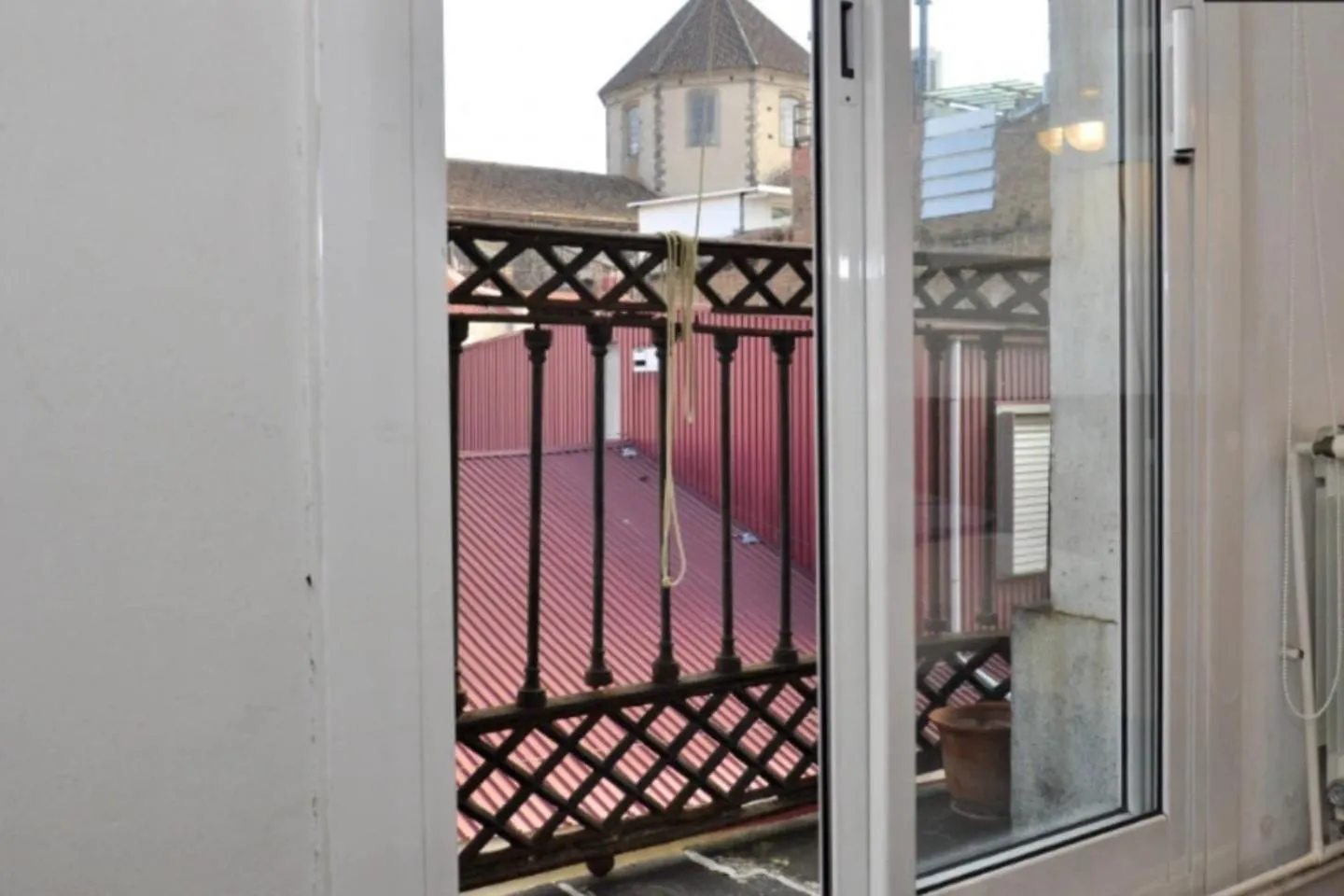 Beautiful & Bright Apartment Near Ramblas Barcelona