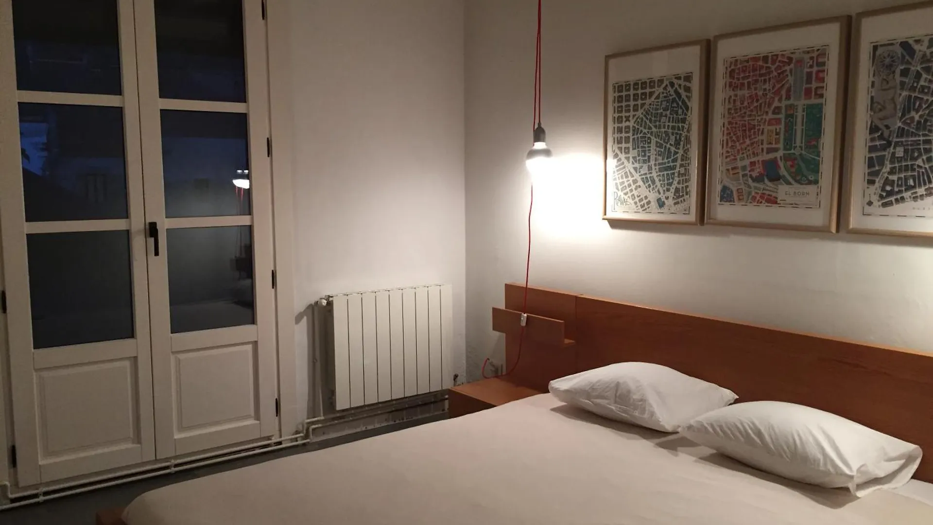 Beautiful & Bright Apartment Near Ramblas Barcelona