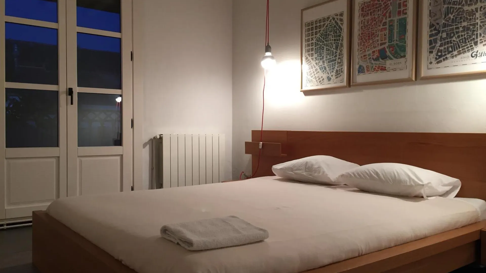 Beautiful & Bright Apartment Near Ramblas バルセロナ